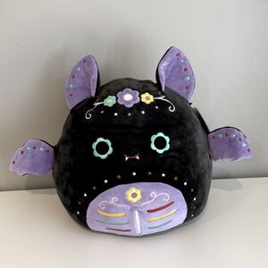 Brand New 12” Betty the bat Day of the dead Squishmallow